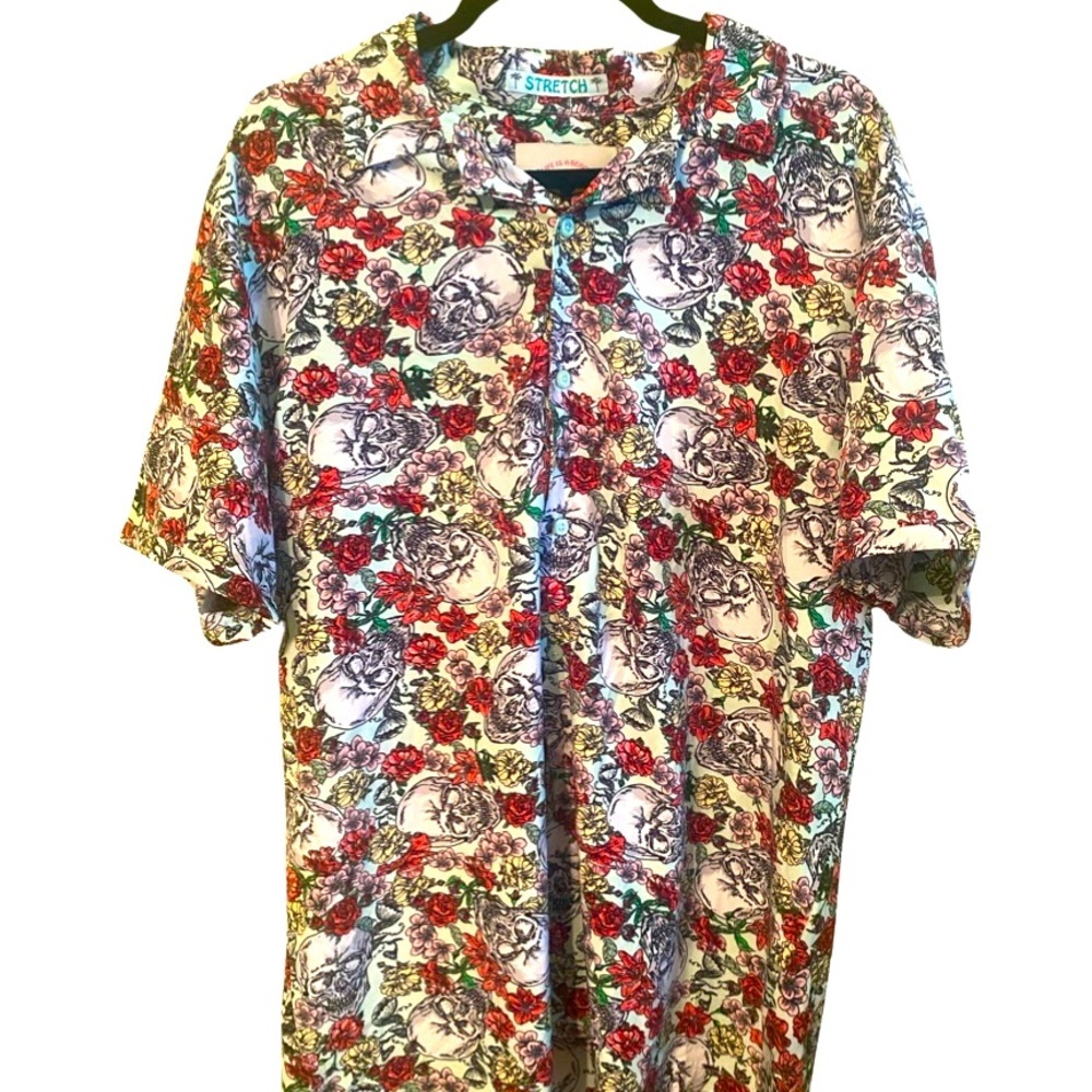 Good Vibes Men’s Shirt XL Skulls Roses Life Is A Beach Casual Button Down